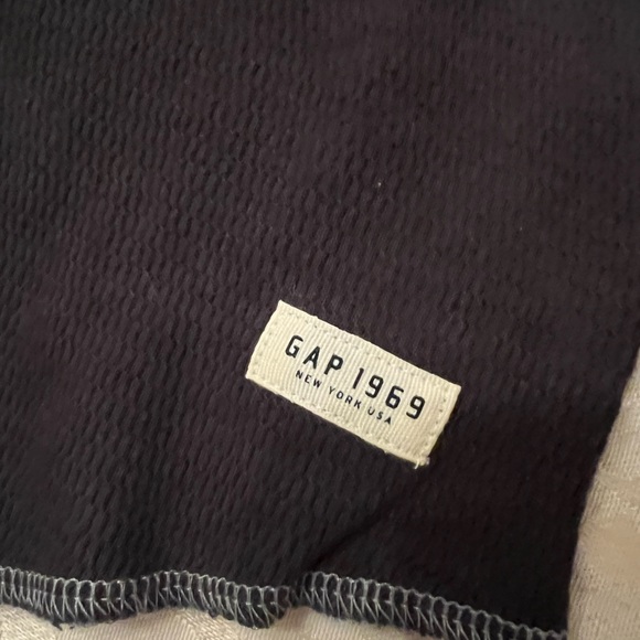 Gap Boys NWT NEW Long Sleeve Waffle Tee Cotton Gray - Picture 5 of 6